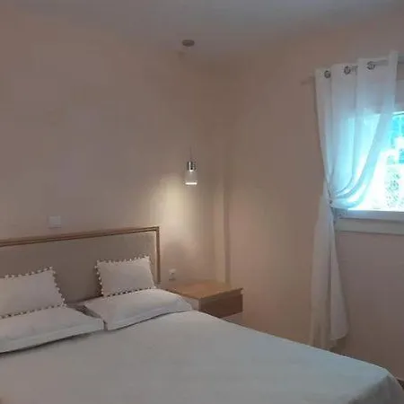 Ξενοδοχείο με διαμερίσματα Diane Luxury *